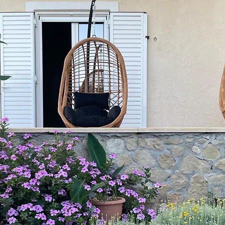 Apartment In Makry Gialos