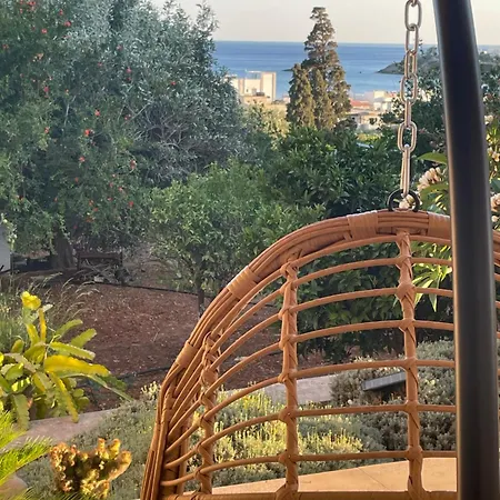 In Makry Gialos *